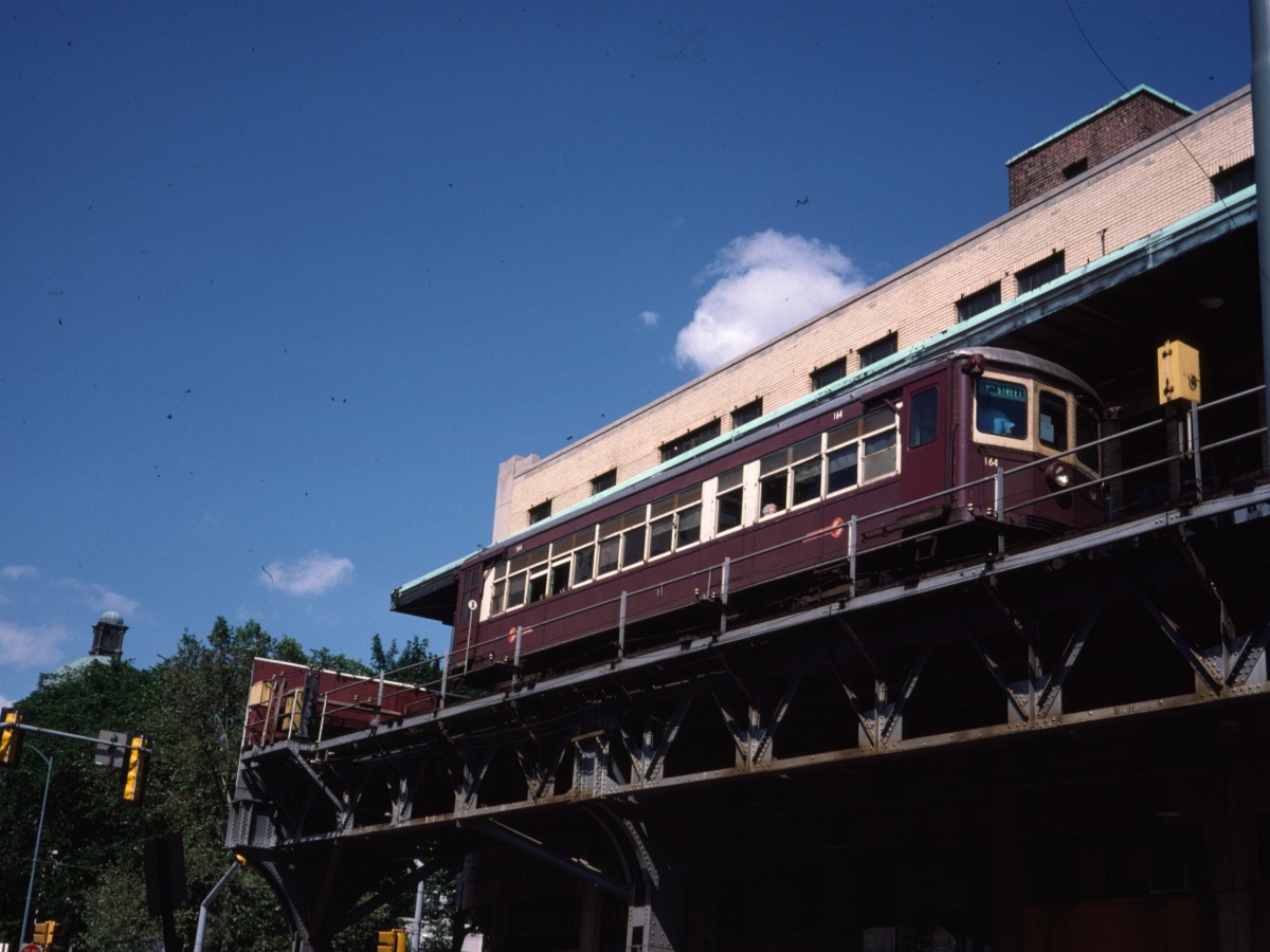 164 at Norristown - John F. Tucker III photo