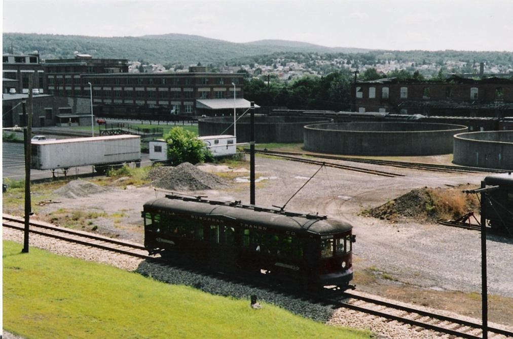 Red Arrow No. 76 leaving the Steamtown yard