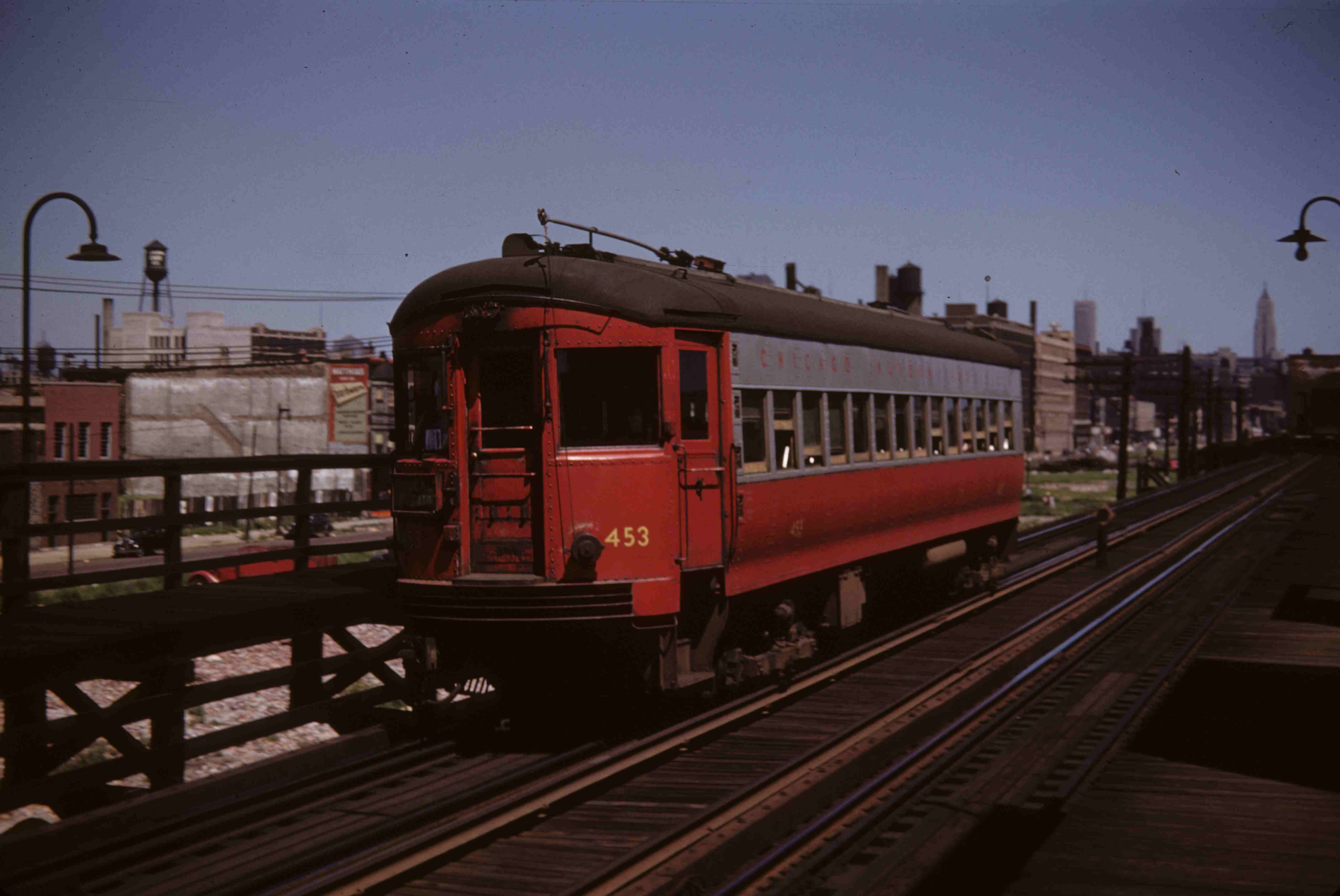 CA&E 453 WB at Laflin